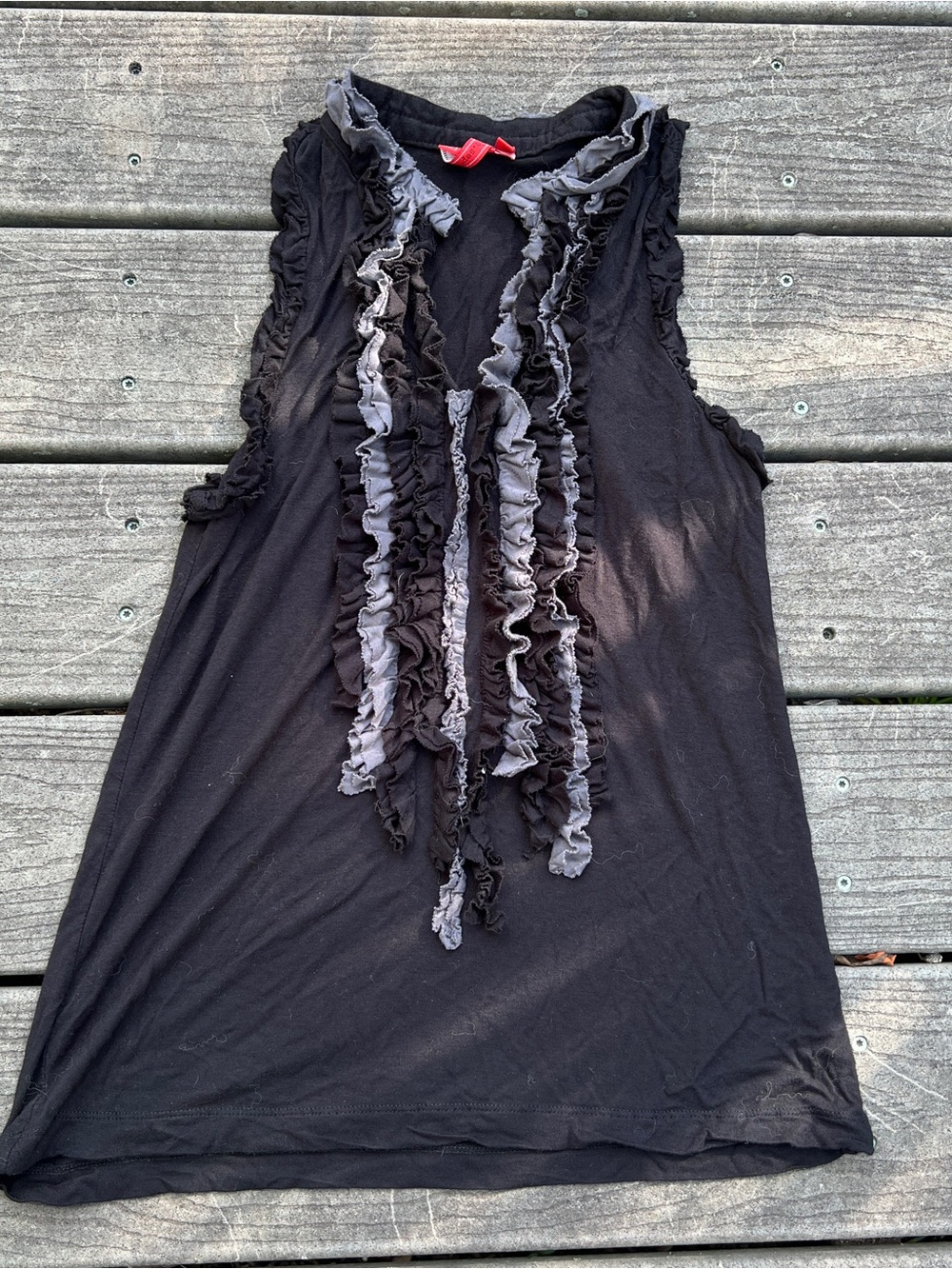 One September- Sleeveless Rayon Ruffle Front Black Top. Women’s Size Large.